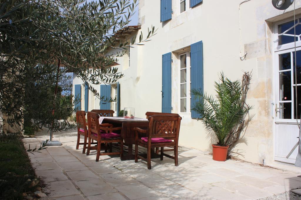 Le Chai O Soleils Holiday home Mortagne-sur-Gironde